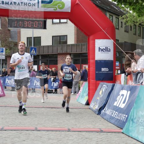10.05.2026 - 8. Wedeler Halbmarathon Yannick Fuchs http://msf.ph/oto/9714296 10.05.2026 11:30:05 Ziel 536, 655, 2123, 2147, 2155 meine-sportfotos.de