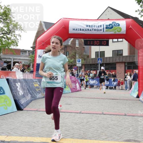 10.05.2026 - 8. Wedeler Halbmarathon Yannick Fuchs http://msf.ph/oto/9714332 10.05.2026 11:30:09 Ziel 437, 655, 2014, 2089, 2123, 2147, 2155, 2222 meine-sportfotos.de