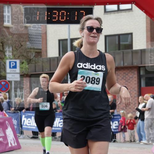 10.05.2026 - 8. Wedeler Halbmarathon Yannick Fuchs http://msf.ph/oto/9714403 10.05.2026 11:30:15 Ziel 437, 806, 2014, 2089, 2222 meine-sportfotos.de