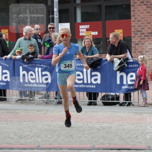 10.05.2026 - 8. Wedeler Halbmarathon Yannick Fuchs http://msf.ph/oto/9714426 10.05.2026 11:30:24 Ziel 345, 752 meine-sportfotos.de