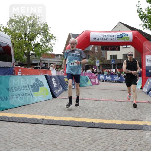 10.05.2026 - 8. Wedeler Halbmarathon Yannick Fuchs http://msf.ph/oto/9714842 10.05.2026 11:31:11 Ziel 277, 852, 910, 981 meine-sportfotos.de