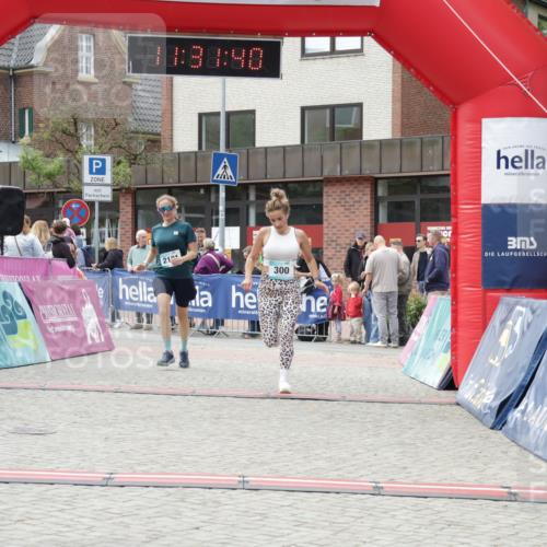 10.05.2026 - 8. Wedeler Halbmarathon Yannick Fuchs http://msf.ph/oto/9715034 10.05.2026 11:31:39 Ziel 300, 2101, 2199, 2244 meine-sportfotos.de