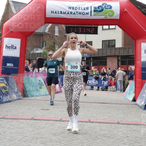 10.05.2026 - 8. Wedeler Halbmarathon Yannick Fuchs http://msf.ph/oto/9715063 10.05.2026 11:31:41 Ziel 300, 555, 2101, 2199 meine-sportfotos.de