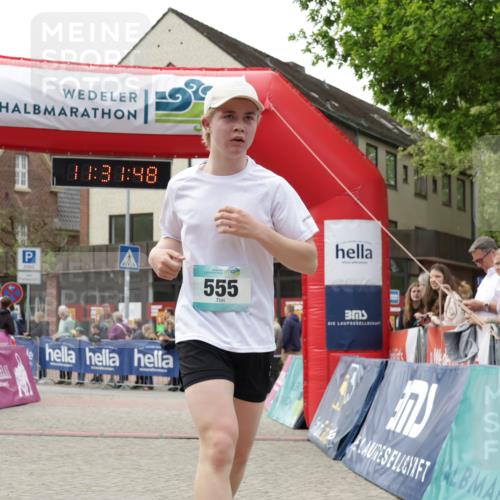 10.05.2026 - 8. Wedeler Halbmarathon Yannick Fuchs http://msf.ph/oto/9715127 10.05.2026 11:31:47 Ziel 555, 2199 meine-sportfotos.de