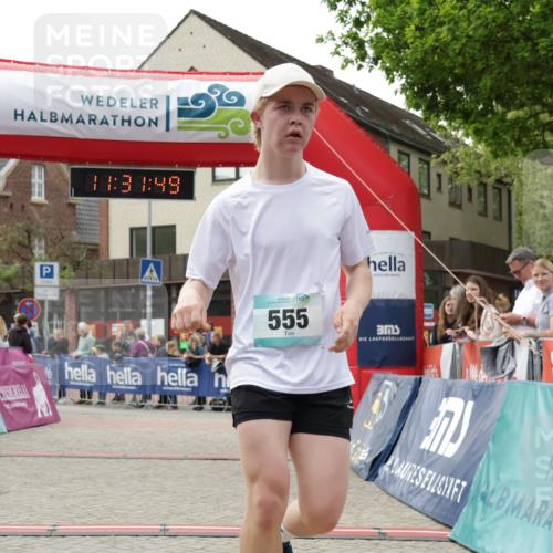 10.05.2026 - 8. Wedeler Halbmarathon Yannick Fuchs http://msf.ph/oto/9715129 10.05.2026 11:31:47 Ziel 555, 2199 meine-sportfotos.de