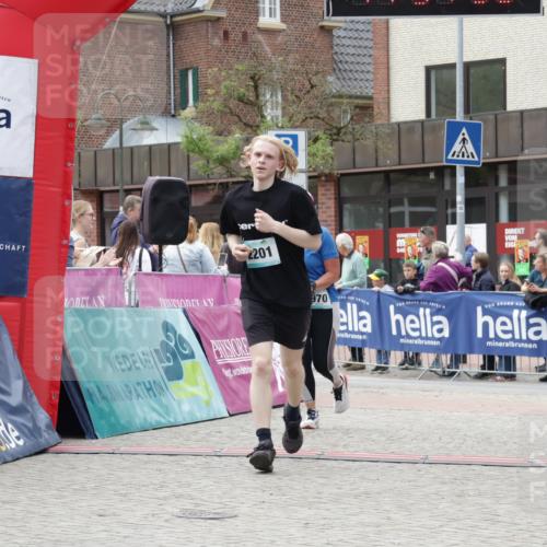 10.05.2026 - 8. Wedeler Halbmarathon Yannick Fuchs http://msf.ph/oto/9715165 10.05.2026 11:31:54 Ziel 970, 2201 meine-sportfotos.de