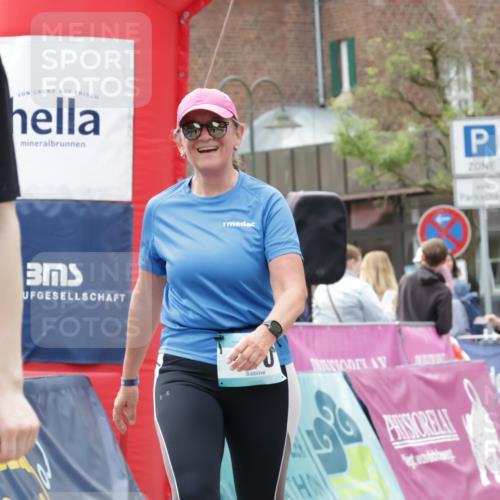 10.05.2026 - 8. Wedeler Halbmarathon Yannick Fuchs http://msf.ph/oto/9715180 10.05.2026 11:31:57 Ziel 508, 970, 2201 meine-sportfotos.de