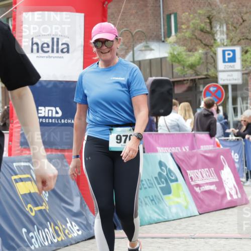 10.05.2026 - 8. Wedeler Halbmarathon Yannick Fuchs http://msf.ph/oto/9715182 10.05.2026 11:31:58 Ziel 122, 508, 970, 2091, 2201 meine-sportfotos.de