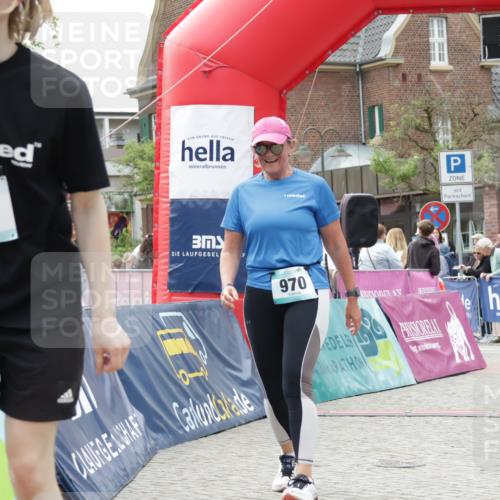 10.05.2026 - 8. Wedeler Halbmarathon Yannick Fuchs http://msf.ph/oto/9715188 10.05.2026 11:31:58 Ziel 122, 508, 970, 2091, 2201 meine-sportfotos.de