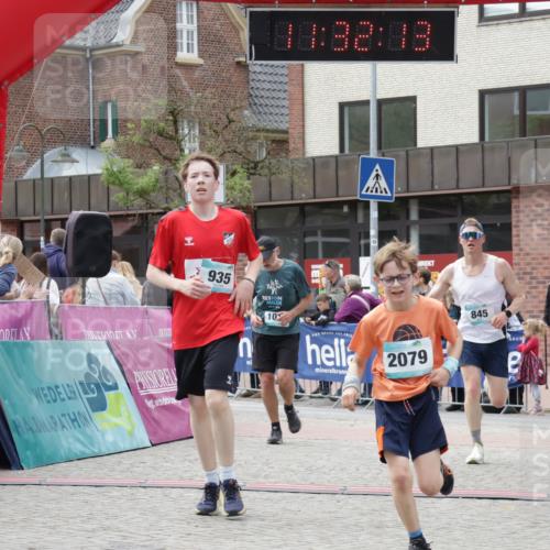 10.05.2026 - 8. Wedeler Halbmarathon Yannick Fuchs http://msf.ph/oto/9715293 10.05.2026 11:32:11 Ziel 46, 845, 935, 939, 990, 1010, 2079 meine-sportfotos.de