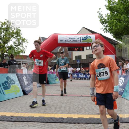 10.05.2026 - 8. Wedeler Halbmarathon Yannick Fuchs http://msf.ph/oto/9715326 10.05.2026 11:32:15 Ziel 325, 845, 935, 1010, 2079 meine-sportfotos.de