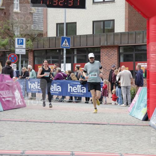 10.05.2026 - 8. Wedeler Halbmarathon Yannick Fuchs http://msf.ph/oto/9715380 10.05.2026 11:32:29 Ziel 827, 865, 944, 2156 meine-sportfotos.de