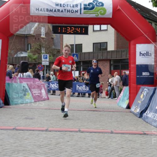 10.05.2026 - 8. Wedeler Halbmarathon Yannick Fuchs http://msf.ph/oto/9715450 10.05.2026 11:32:39 Ziel 244, 928, 2127 meine-sportfotos.de