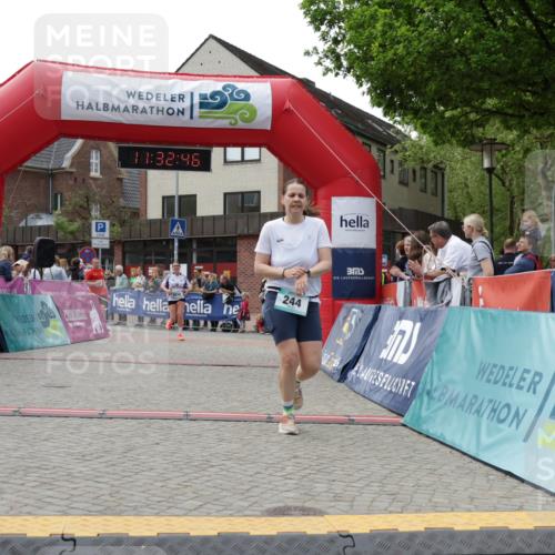 10.05.2026 - 8. Wedeler Halbmarathon Yannick Fuchs http://msf.ph/oto/9715511 10.05.2026 11:32:45 Ziel 244, 654, 656, 943, 2016, 2127 meine-sportfotos.de