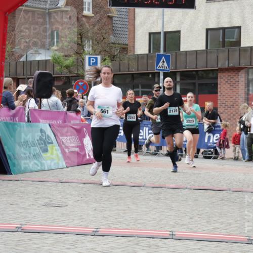 10.05.2026 - 8. Wedeler Halbmarathon Yannick Fuchs http://msf.ph/oto/9715604 10.05.2026 11:32:52 Ziel 654, 656, 661, 943, 2016, 2168, 2176, 2223, 2242 meine-sportfotos.de