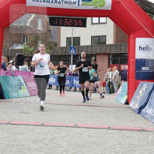 10.05.2026 - 8. Wedeler Halbmarathon Yannick Fuchs http://msf.ph/oto/9715614 10.05.2026 11:32:53 Ziel 654, 656, 661, 943, 2016, 2168, 2176, 2223, 2242 meine-sportfotos.de