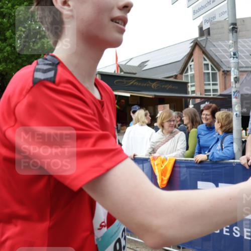10.05.2026 - 8. Wedeler Halbmarathon Yannick Fuchs http://msf.ph/oto/9715708 10.05.2026 11:33:05 Ziel 2050 meine-sportfotos.de