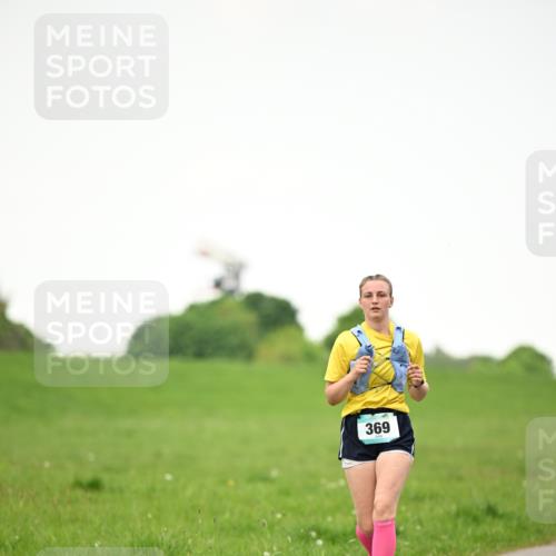 10.05.2026 - 8. Wedeler Halbmarathon Dr. Thomas Lammeyer http://msf.ph/oto/9715713 10.05.2026 12:29:11 Laufen 369 meine-sportfotos.de