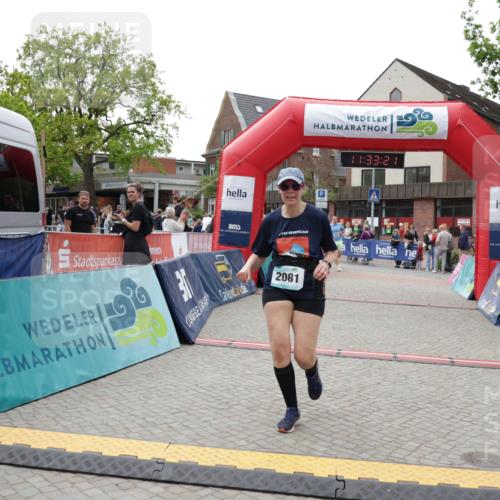10.05.2026 - 8. Wedeler Halbmarathon Yannick Fuchs http://msf.ph/oto/9715830 10.05.2026 11:33:19 Ziel 86, 742, 2107, 2128 meine-sportfotos.de