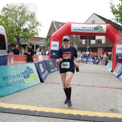 10.05.2026 - 8. Wedeler Halbmarathon Yannick Fuchs http://msf.ph/oto/9715833 10.05.2026 11:33:19 Ziel 86, 742, 2107, 2128 meine-sportfotos.de