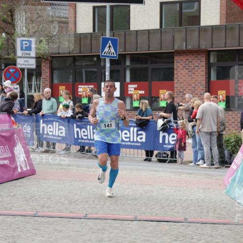 10.05.2026 - 8. Wedeler Halbmarathon Yannick Fuchs http://msf.ph/oto/9715953 10.05.2026 11:33:43 Ziel 141, 1055 meine-sportfotos.de