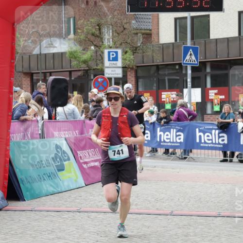 10.05.2026 - 8. Wedeler Halbmarathon Yannick Fuchs http://msf.ph/oto/9715972 10.05.2026 11:33:50 Ziel 141, 741, 2099 meine-sportfotos.de