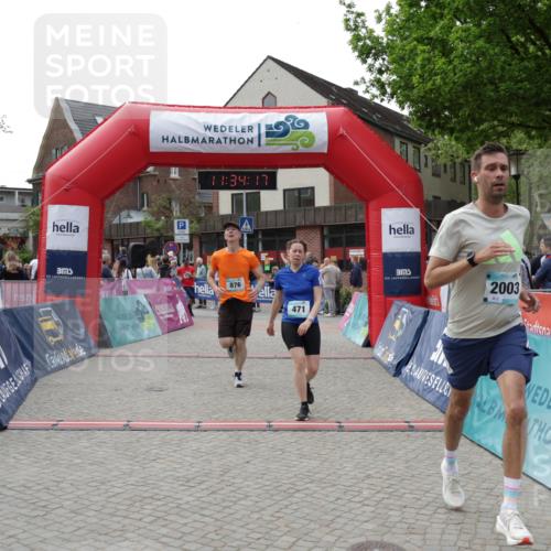 10.05.2026 - 8. Wedeler Halbmarathon Yannick Fuchs http://msf.ph/oto/9716006 10.05.2026 11:34:15 Ziel 471, 876, 913, 2003, 2029 meine-sportfotos.de