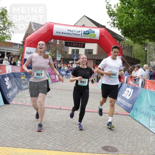 10.05.2026 - 8. Wedeler Halbmarathon Yannick Fuchs http://msf.ph/oto/9716070 10.05.2026 11:34:31 Ziel 534, 807, 992, 993, 2162 meine-sportfotos.de