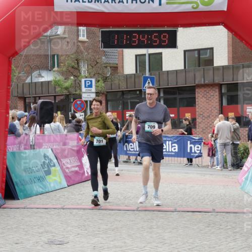 10.05.2026 - 8. Wedeler Halbmarathon Yannick Fuchs http://msf.ph/oto/9716146 10.05.2026 11:34:57 Ziel 440, 673, 701, 709, 814, 2065, 2098 meine-sportfotos.de