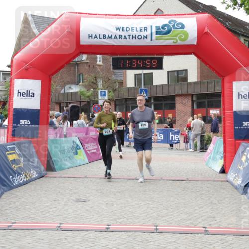 10.05.2026 - 8. Wedeler Halbmarathon Yannick Fuchs http://msf.ph/oto/9716148 10.05.2026 11:34:58 Ziel 440, 673, 701, 709, 814 meine-sportfotos.de