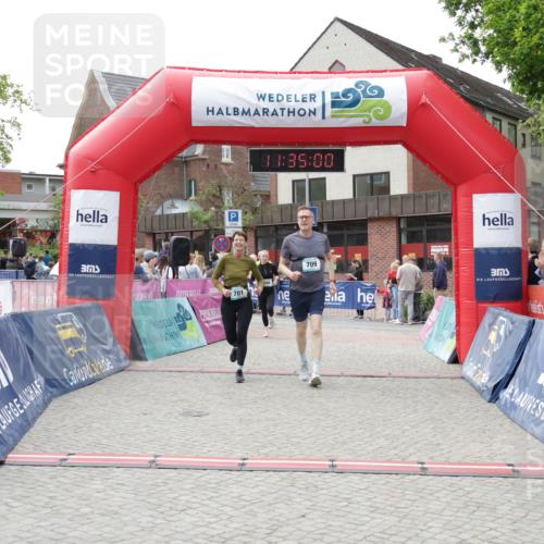 10.05.2026 - 8. Wedeler Halbmarathon Yannick Fuchs http://msf.ph/oto/9716149 10.05.2026 11:34:58 Ziel 440, 673, 701, 709, 814 meine-sportfotos.de