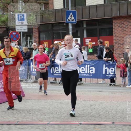 10.05.2026 - 8. Wedeler Halbmarathon Yannick Fuchs http://msf.ph/oto/9716195 10.05.2026 11:35:11 Ziel 44, 414, 949, 2075 meine-sportfotos.de