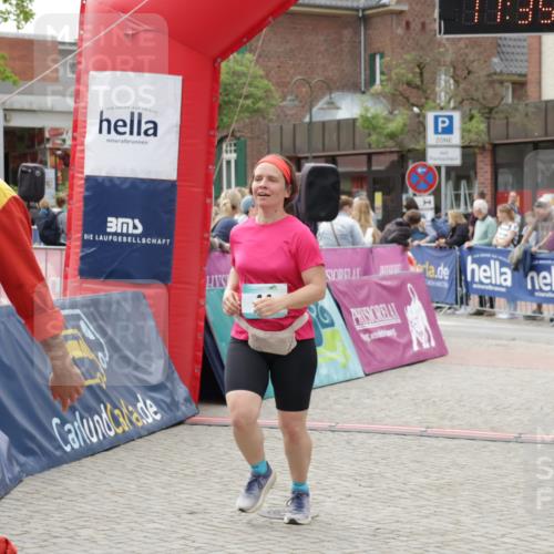 10.05.2026 - 8. Wedeler Halbmarathon Yannick Fuchs http://msf.ph/oto/9716211 10.05.2026 11:35:15 Ziel 44, 334, 949, 2075 meine-sportfotos.de