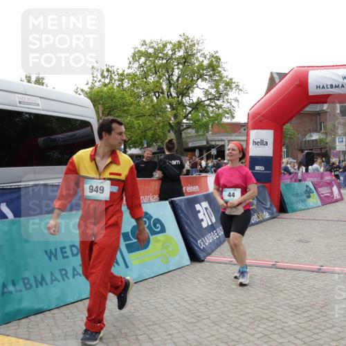 10.05.2026 - 8. Wedeler Halbmarathon Yannick Fuchs http://msf.ph/oto/9716218 10.05.2026 11:35:16 Ziel 44, 334, 949, 2075 meine-sportfotos.de