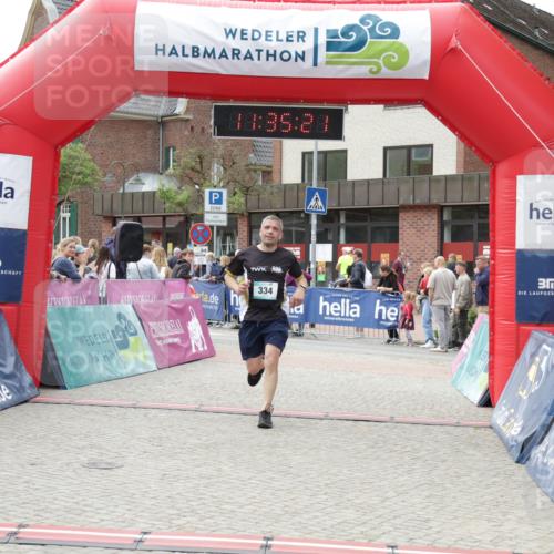 10.05.2026 - 8. Wedeler Halbmarathon Yannick Fuchs http://msf.ph/oto/9716228 10.05.2026 11:35:19 Ziel 44, 334 meine-sportfotos.de