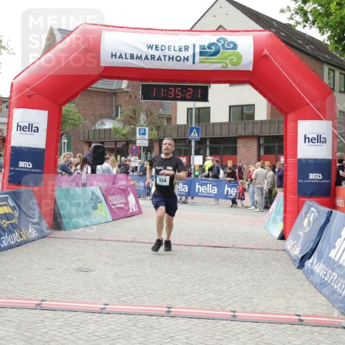 10.05.2026 - 8. Wedeler Halbmarathon Yannick Fuchs http://msf.ph/oto/9716229 10.05.2026 11:35:19 Ziel 44, 334 meine-sportfotos.de