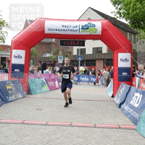 10.05.2026 - 8. Wedeler Halbmarathon Yannick Fuchs http://msf.ph/oto/9716231 10.05.2026 11:35:20 Ziel 44, 334, 599 meine-sportfotos.de