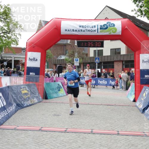 10.05.2026 - 8. Wedeler Halbmarathon Yannick Fuchs http://msf.ph/oto/9716254 10.05.2026 11:35:29 Ziel 599, 785, 971, 2160 meine-sportfotos.de