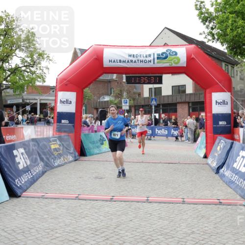 10.05.2026 - 8. Wedeler Halbmarathon Yannick Fuchs http://msf.ph/oto/9716255 10.05.2026 11:35:29 Ziel 599, 785, 971, 2160 meine-sportfotos.de