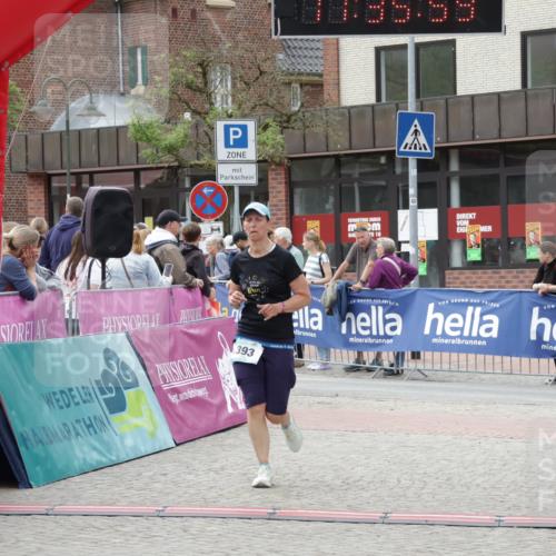 10.05.2026 - 8. Wedeler Halbmarathon Yannick Fuchs http://msf.ph/oto/9716307 10.05.2026 11:35:58 Ziel 393, 898 meine-sportfotos.de