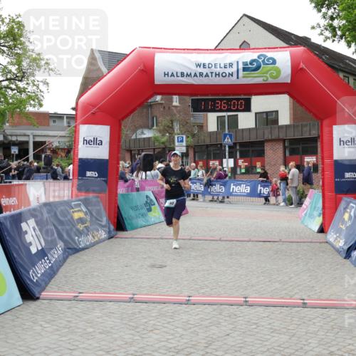 10.05.2026 - 8. Wedeler Halbmarathon Yannick Fuchs http://msf.ph/oto/9716314 10.05.2026 11:35:59 Ziel 393, 898 meine-sportfotos.de