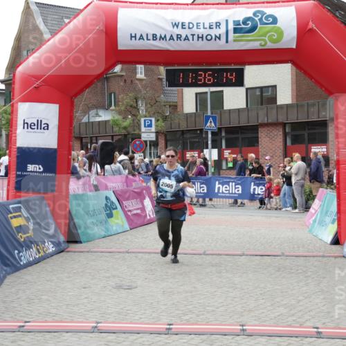 10.05.2026 - 8. Wedeler Halbmarathon Yannick Fuchs http://msf.ph/oto/9716344 10.05.2026 11:36:12 Ziel 2005 meine-sportfotos.de