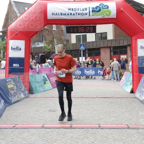 10.05.2026 - 8. Wedeler Halbmarathon Yannick Fuchs http://msf.ph/oto/9716393 10.05.2026 11:36:27 Ziel 154, 776 meine-sportfotos.de