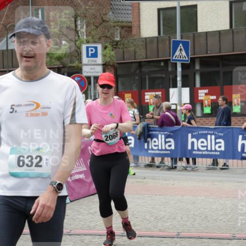 10.05.2026 - 8. Wedeler Halbmarathon Yannick Fuchs http://msf.ph/oto/9716473 10.05.2026 11:37:02 Ziel 333, 632, 696, 934, 2068 meine-sportfotos.de