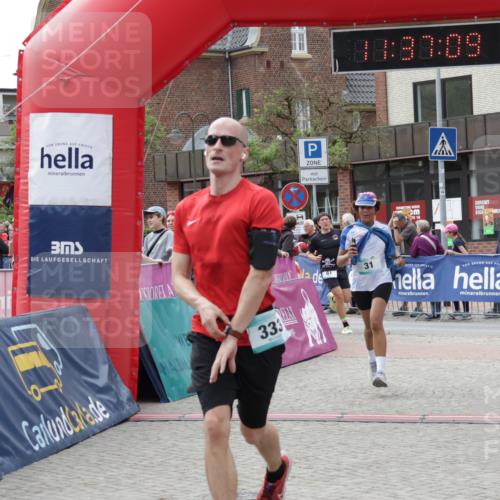 10.05.2026 - 8. Wedeler Halbmarathon Yannick Fuchs http://msf.ph/oto/9724321 10.05.2026 11:37:07 Ziel 31, 61, 333, 696, 2068 meine-sportfotos.de