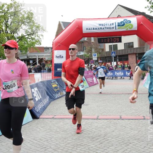 10.05.2026 - 8. Wedeler Halbmarathon Yannick Fuchs http://msf.ph/oto/9724333 10.05.2026 11:37:07 Ziel 31, 61, 333, 696, 2068 meine-sportfotos.de