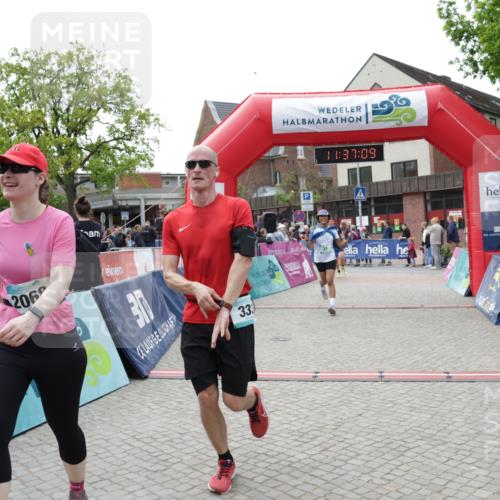 10.05.2026 - 8. Wedeler Halbmarathon Yannick Fuchs http://msf.ph/oto/9724340 10.05.2026 11:37:08 Ziel 31, 61, 333, 696, 869, 2068 meine-sportfotos.de
