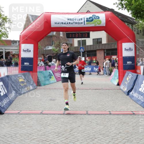 10.05.2026 - 8. Wedeler Halbmarathon Yannick Fuchs http://msf.ph/oto/9724382 10.05.2026 11:37:11 Ziel 31, 61, 333, 696, 869 meine-sportfotos.de