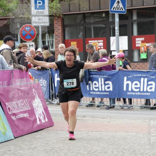 10.05.2026 - 8. Wedeler Halbmarathon Yannick Fuchs http://msf.ph/oto/9724485 10.05.2026 11:37:21 Ziel 278, 2193 meine-sportfotos.de