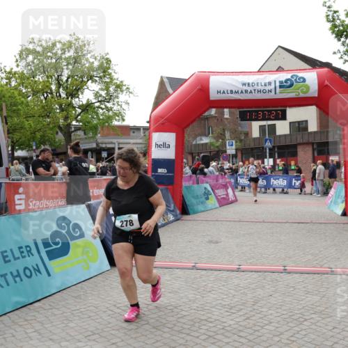 10.05.2026 - 8. Wedeler Halbmarathon Yannick Fuchs http://msf.ph/oto/9724611 10.05.2026 11:37:25 Ziel 180, 278 meine-sportfotos.de